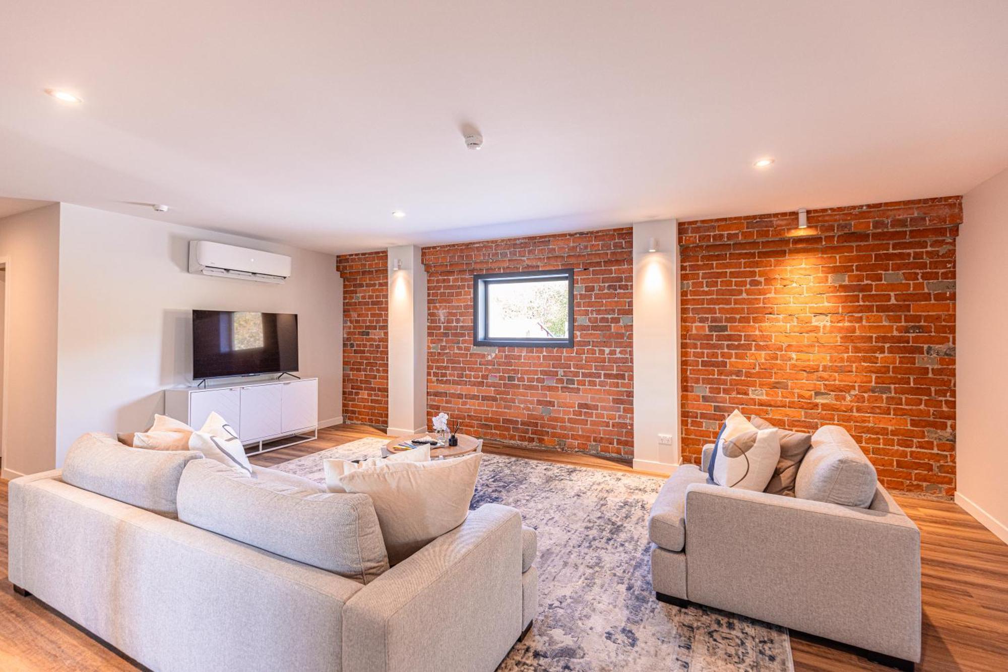 Johnston Apartments - Award-Winning Building, Your Unforgettable Stay Whanganui Exterior foto