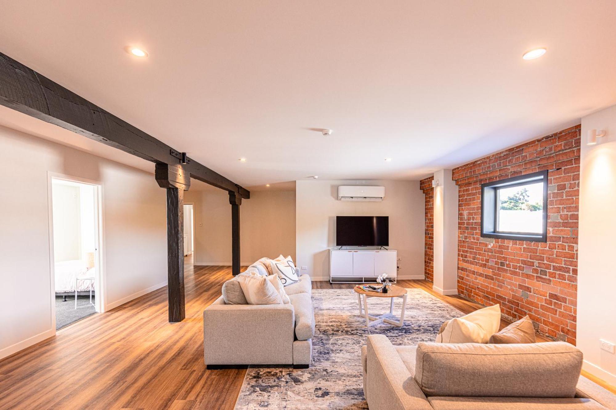Johnston Apartments - Award-Winning Building, Your Unforgettable Stay Whanganui Exterior foto